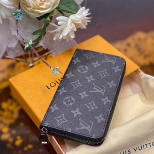 LV Monogram WALLET