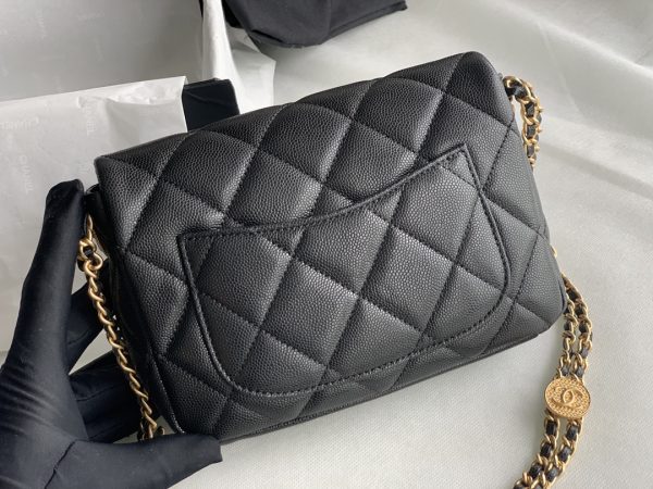 MINI CLASSIC FLAP BAG