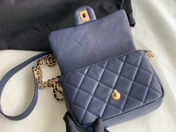 MINI CLASSIC FLAP BAG