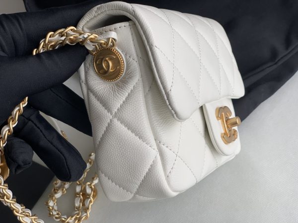 MINI CLASSIC FLAP BAG