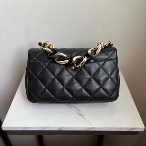 SMALL CLASSIC FLAP BAG