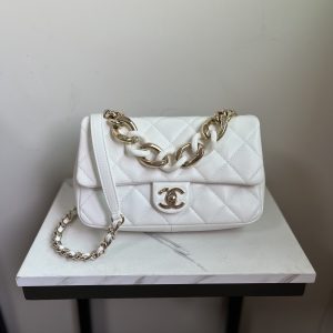 SMALL CLASSIC FLAP BAG