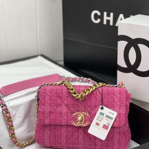 CN 19 HANDBAG