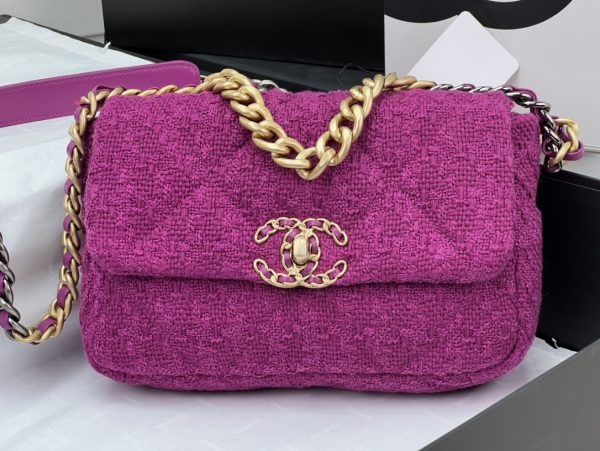 CN 19 HANDBAG