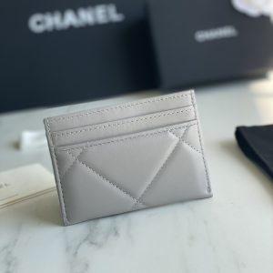 Chanl 19 CARD HOLDER