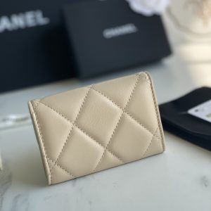 Chanl 19 FLAP CARD HOLDER