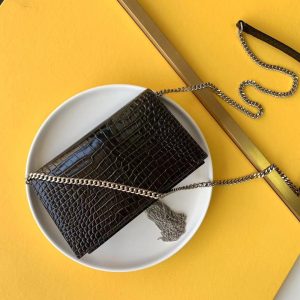 KATE CHAIN WALLET WITH TASSEL IN GRAIN DE POUDRE EMBOSSED LEATHER