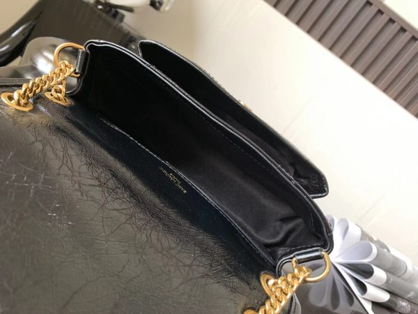 NIKI MEDIUM CHAIN BAG IN CRINKLED VINTAGE LEATHER