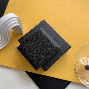 CASSANDRE EAST/WEST WALLET IN GRAIN DE POUDRE EMBOSSED LEATHER