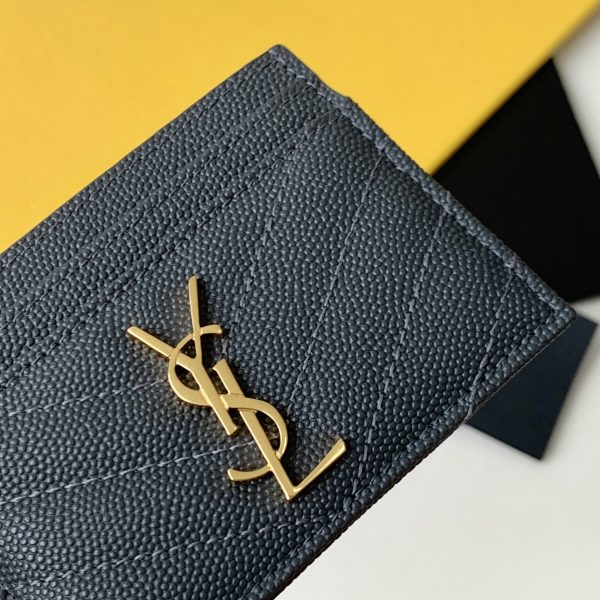 CASSANDRE MATELASSÉ CARD CASE IN GRAIN DE POUDRE EMBOSSED LEATHER