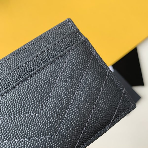 CASSANDRE MATELASSÉ CARD CASE IN GRAIN DE POUDRE EMBOSSED LEATHER