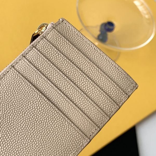 CASSANDRE MATELASSÉ ZIPPED FRAGMENTS CARD CASE IN GRAIN DE POUDRE EMBOSSED LEATHER