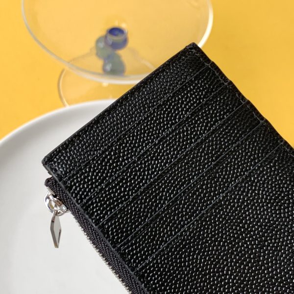 CASSANDRE MATELASSÉ ZIPPED FRAGMENTS CARD CASE IN GRAIN DE POUDRE EMBOSSED LEATHER