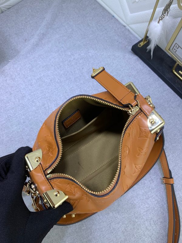 Laveszi Luxury Bags LV 582