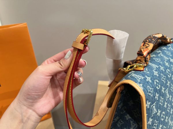 Laveszi Luxury Bags LV 729