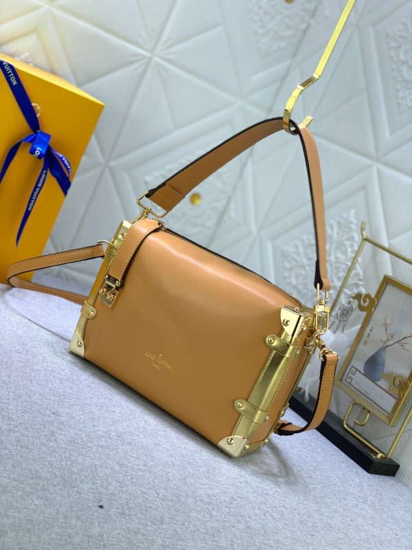 Laveszi Luxury Bags LV 581