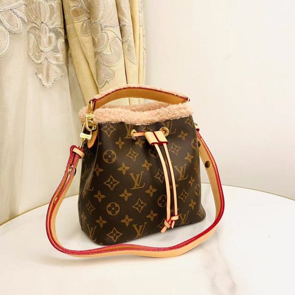 Laveszi Luxury Bags LV 580