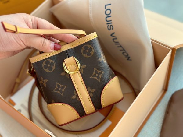 Laveszi Luxury Bags LV 727