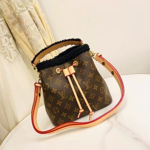 Laveszi Luxury Bags LV 579