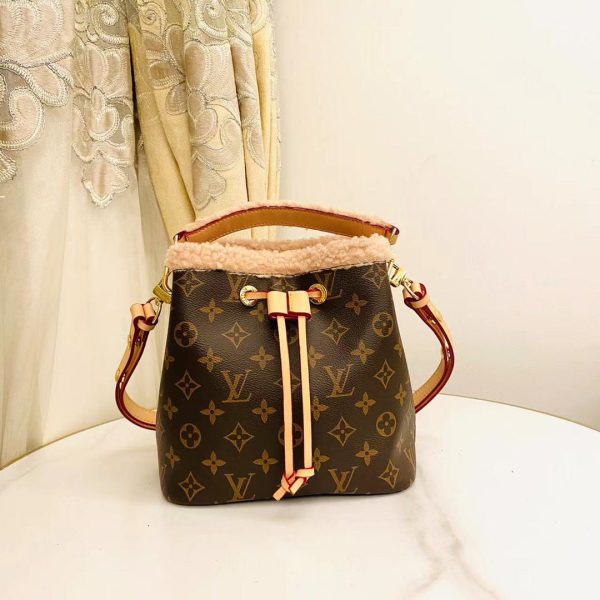 Laveszi Luxury Bags LV 580