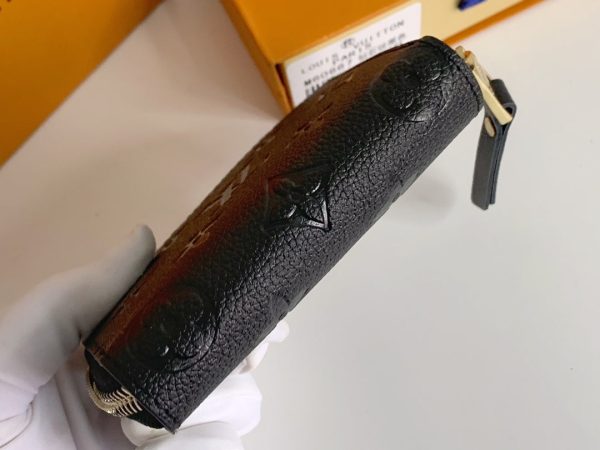 Laveszi Luxury Wallet LV 124