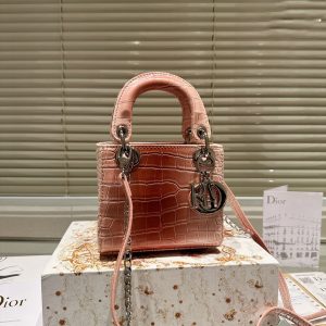 Laveszi Luxury Bags CD 370