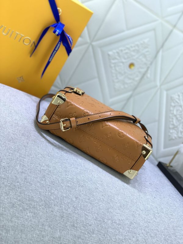 Laveszi Luxury Bags LV 582