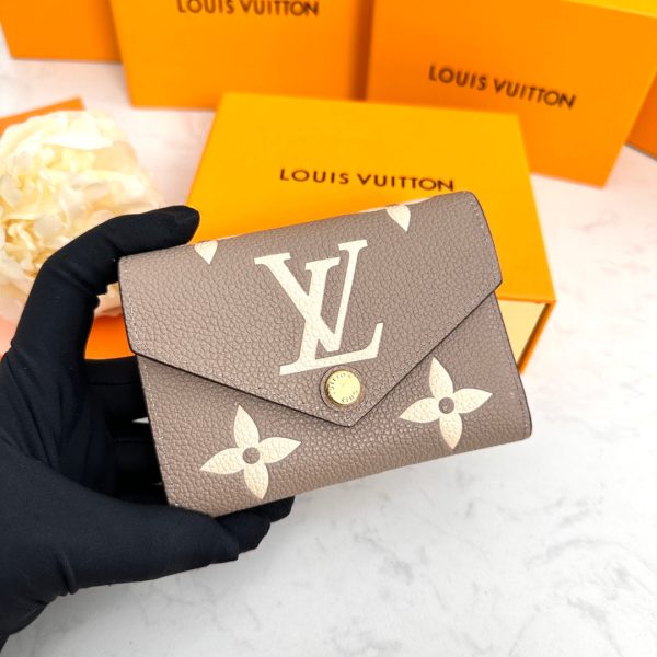 Laveszi Luxury Wallet LV 136