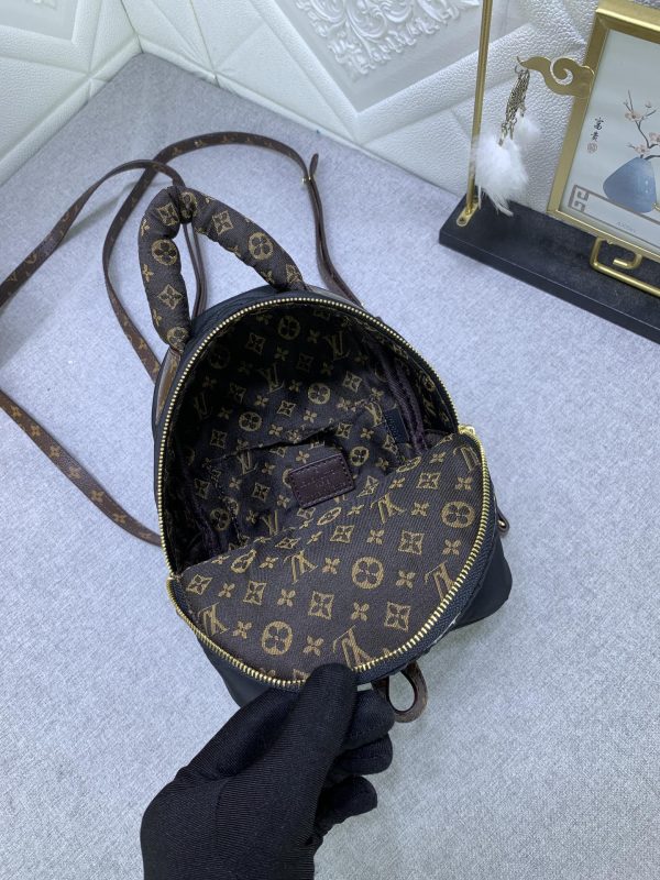 Laveszi Luxury Bags LV 641