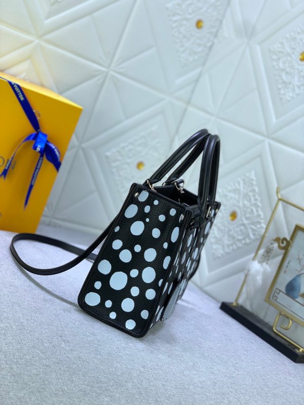 Laveszi Luxury Bags LV 638