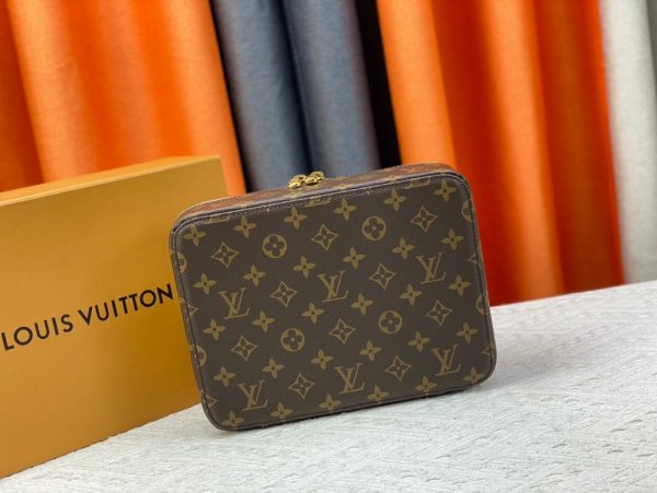 Laveszi Luxury Bags LV 904