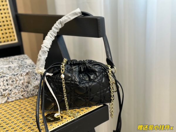 Laveszi Luxury Bags CD 365