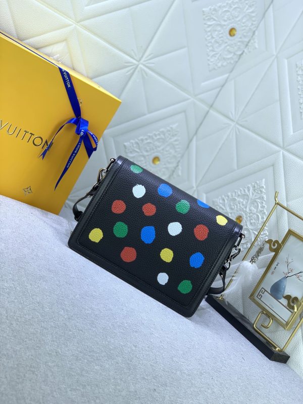 Laveszi Luxury Bags LV 658