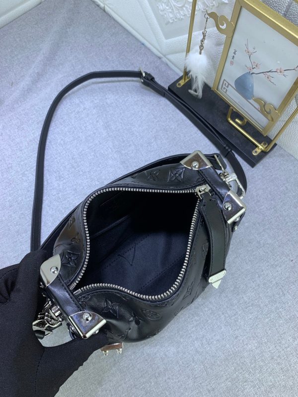 Laveszi Luxury Bags LV 583