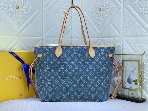 Louis Vuitton Neverfull Classic