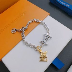 LV bracelet 11ly252