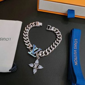 LV bracelet 11ly238