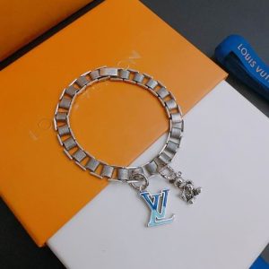 LV bracelet 11ly253