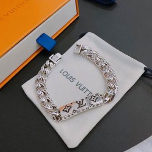 LV bracelet 11ly231