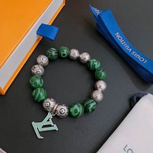 LV bracelet 11ly240