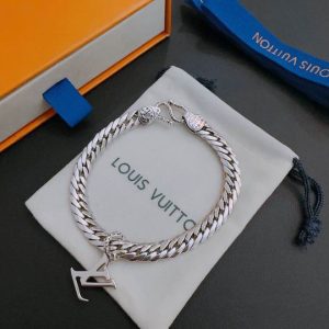 LV bracelet 11ly260