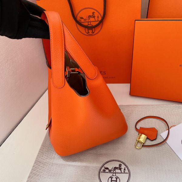 HERMES PICOTIN CLEMENCE GOLD HARDWARE ORANGE 22CM