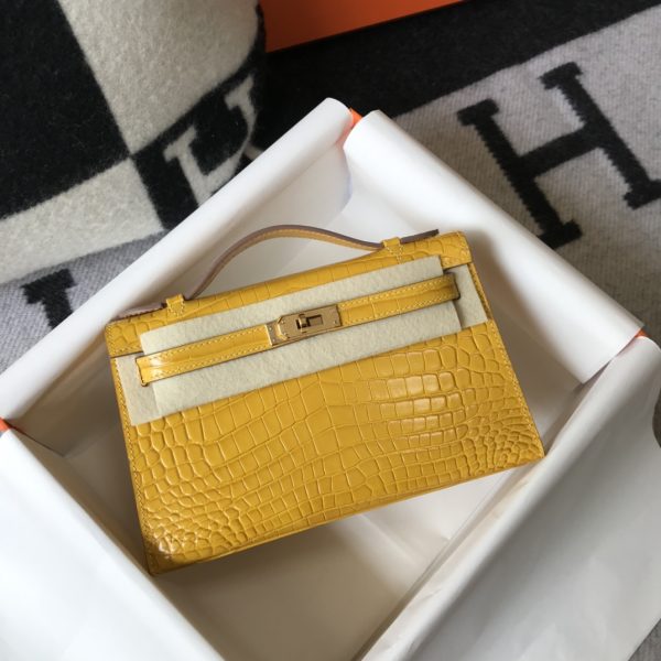 HERMES MINI KELLY POCHETTE CROCODILE GOLD TONED HARDWARE YELLOW 22CM