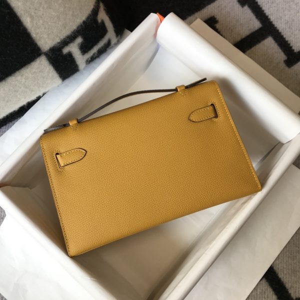 HERMES MINI KELLY POCHETTE GOLD TONED HARDWARE GOLDEN BROWN 22CM