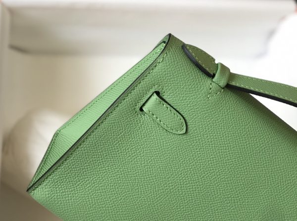 HERMES MINI KELLY POCHETTE GOLD TONED HARDWARE LIGHT GREEN 22CM