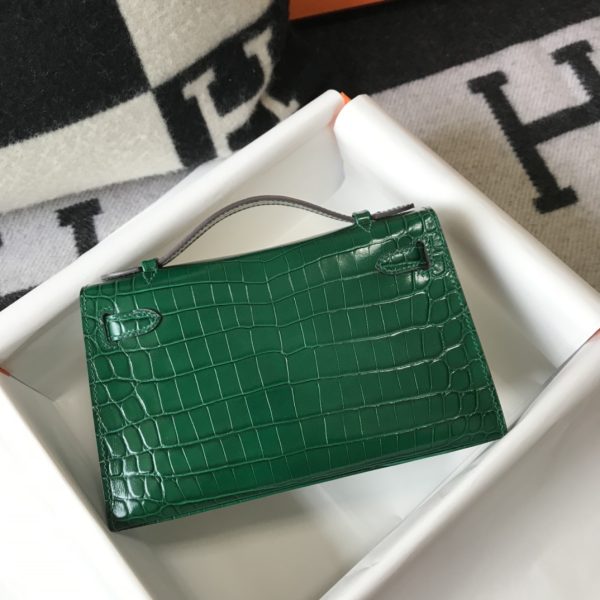 HERMES MINI KELLY POCHETTE CROCODILE GOLD TONED HARDWARE GREEN 22CM