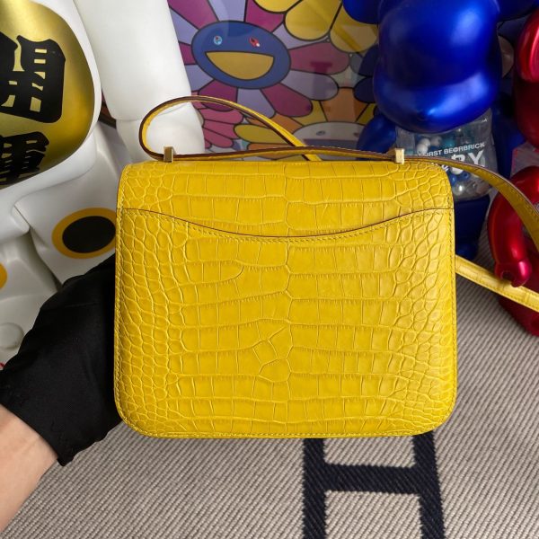 HERMES CONSTANCE ALLIGATOR MATT M9 MARIGOLD YELLOW GOLD HARDWARE 18CM