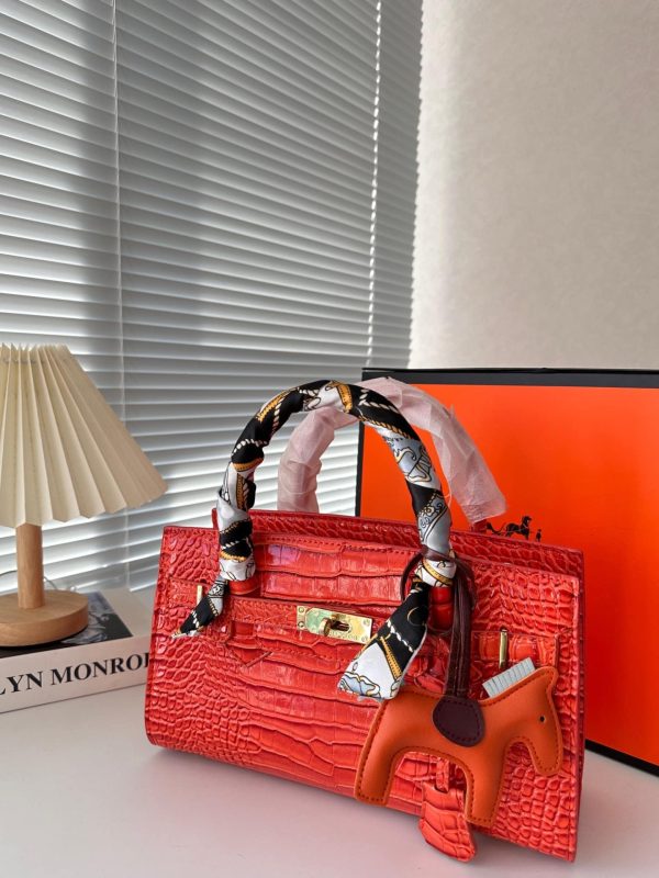 HERMES BIRKIN 30 CROCODILE GOLD HARDWARE RED 30CM