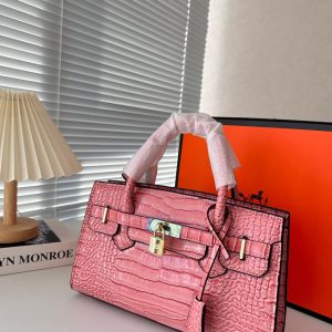 HERMES BIRKIN 30 CROCODILE GOLD HARDWARE PINK 30CM