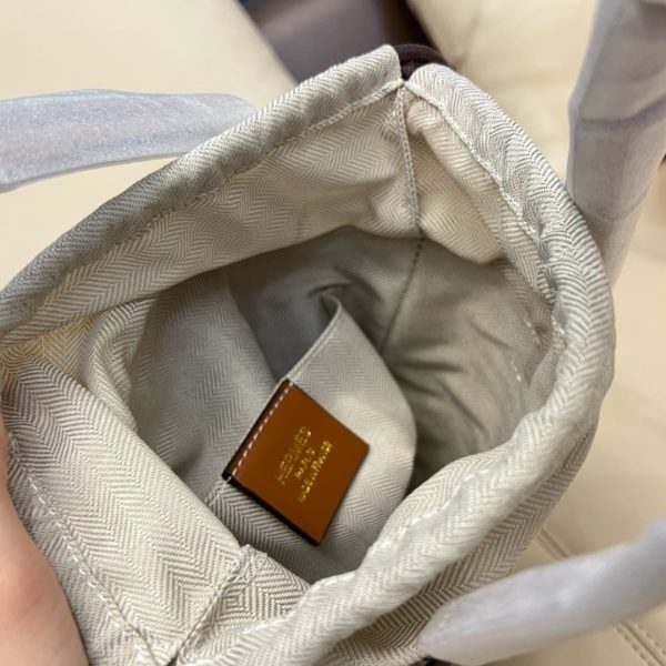 HERMÈS BUCKET BAG WITH LEATHER WHITE 15CM